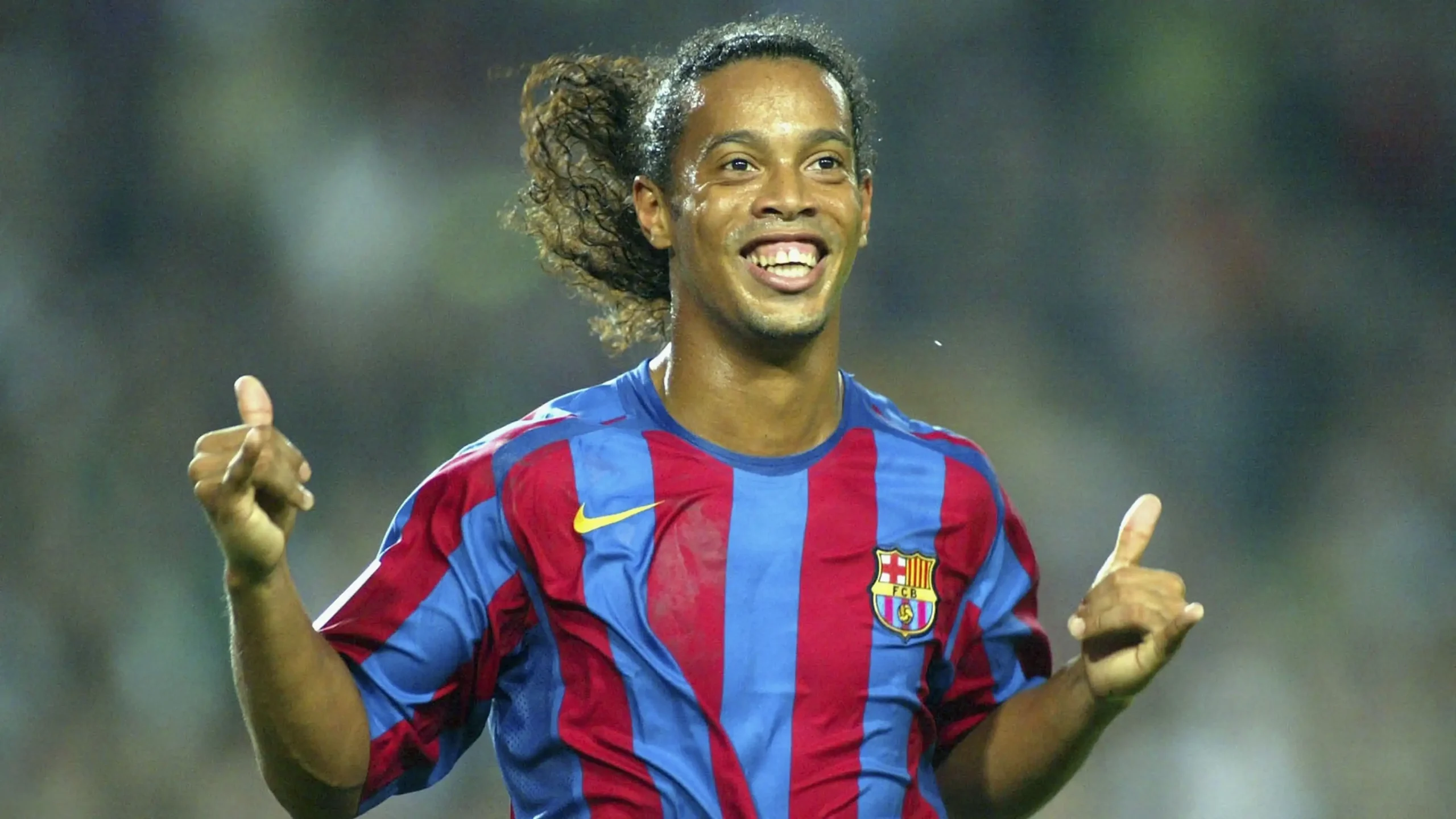 Ronaldinho - nụ cười luôn nở trên môi