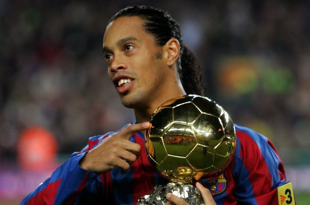 Ronaldinho và quả bóng vàng danh giá
